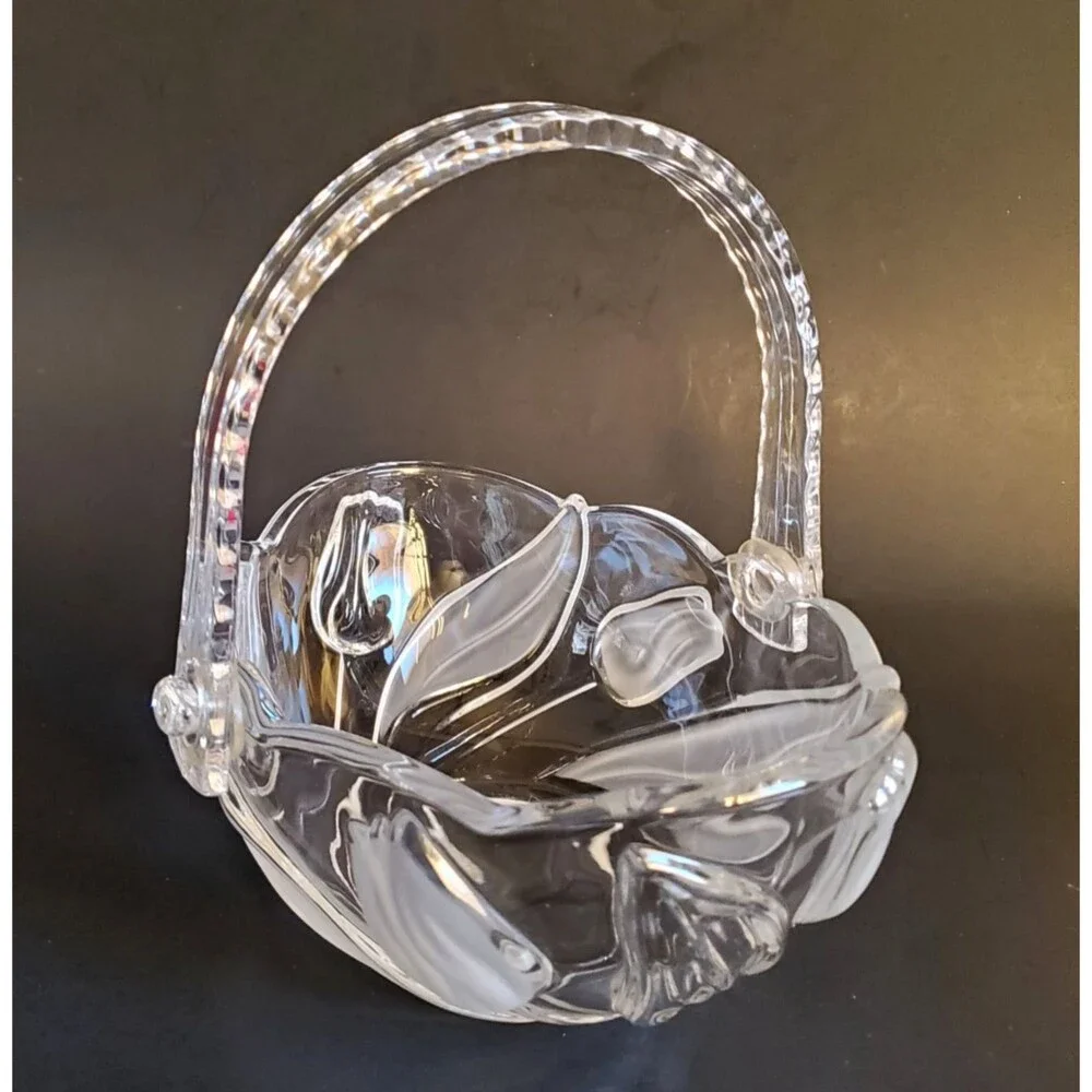 90s Mikasa Nadine Frosted Tulip Elegant Polished Glass Basket Acrylic Handle Vtg